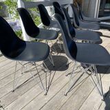 Chaises VITRA - Charles Eames - Modèle Plastic Side Chair pieds Tour Eiffel