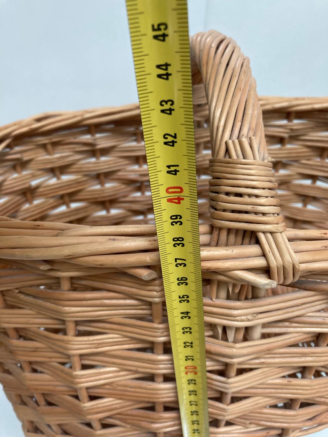 Panier d’escaliers en osier tressé, 1970