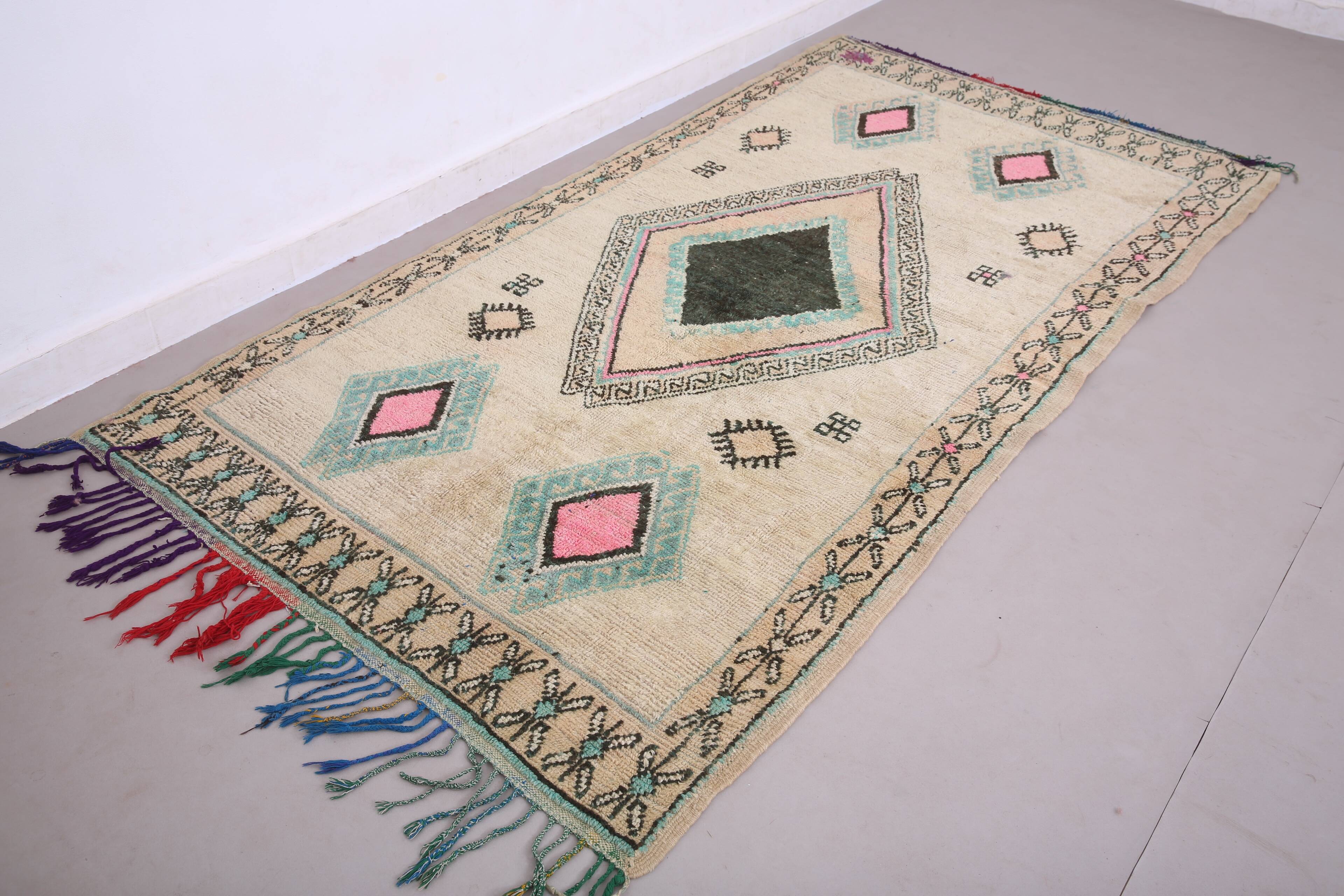 Vintage Moroccan Rug 137 x 266 cm - Berber Rug - Handmade Wool Rug Bohemian
