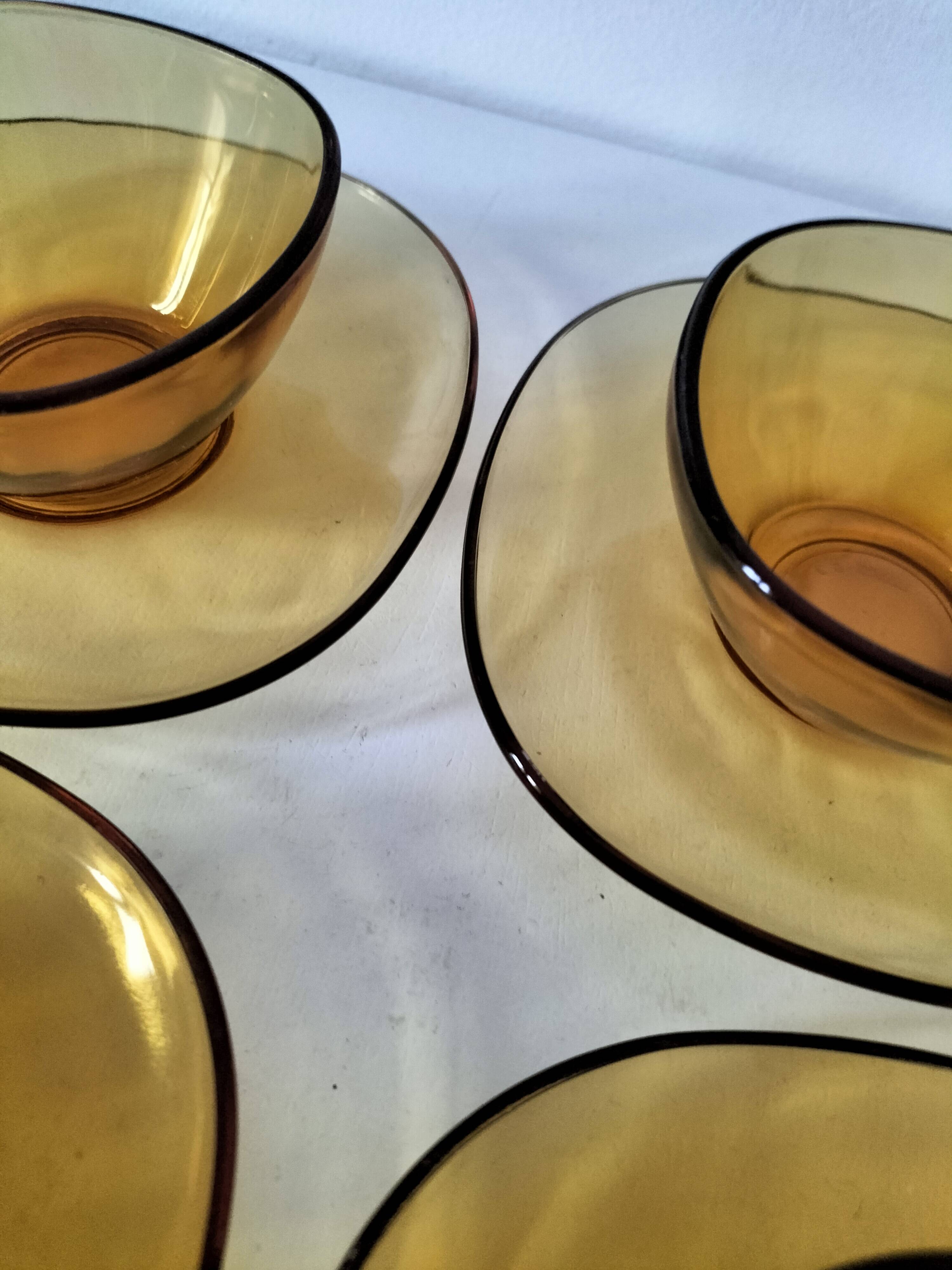 4 cups and saucers VERECO amber
