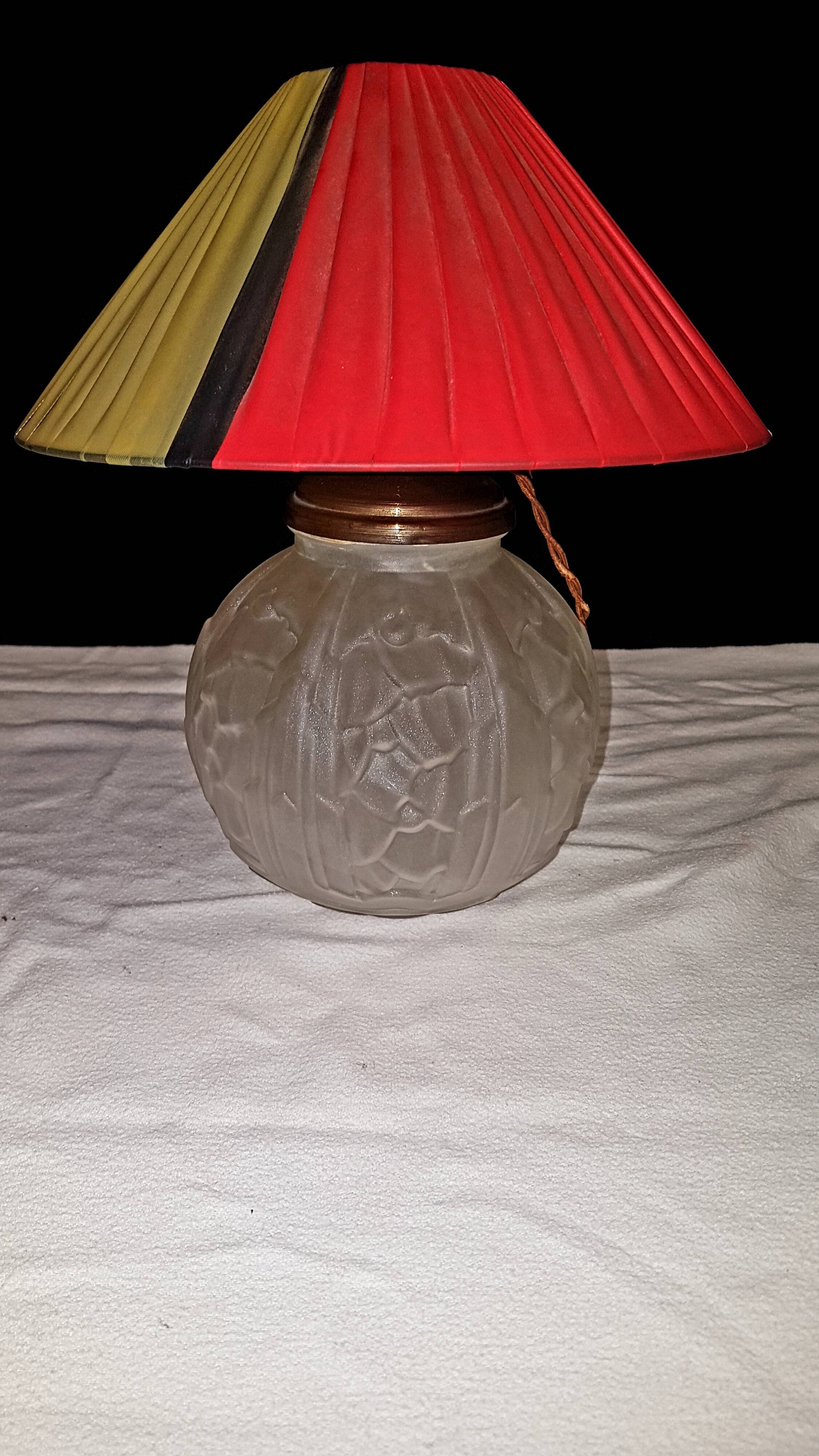 Art Deco opaline lamp