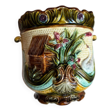 Majolica pot with signs