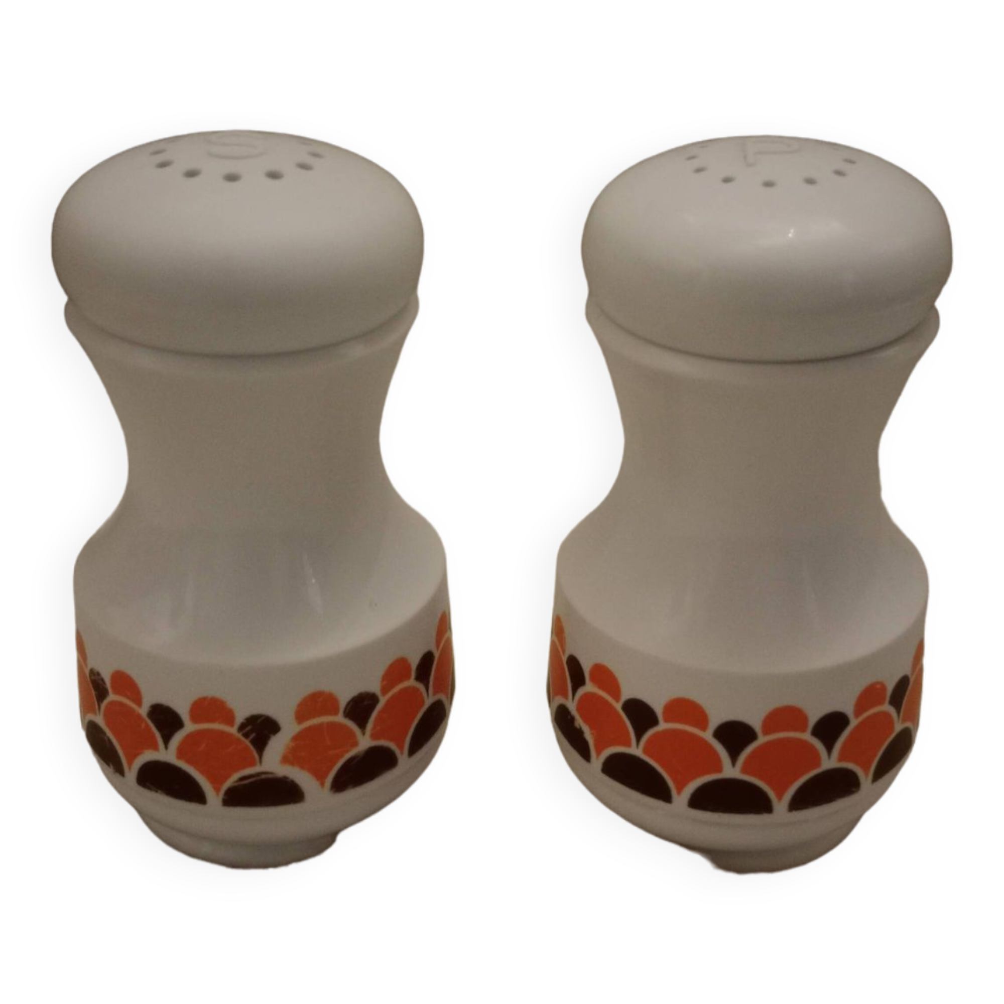 Salière et poivrière vintage année 70 .