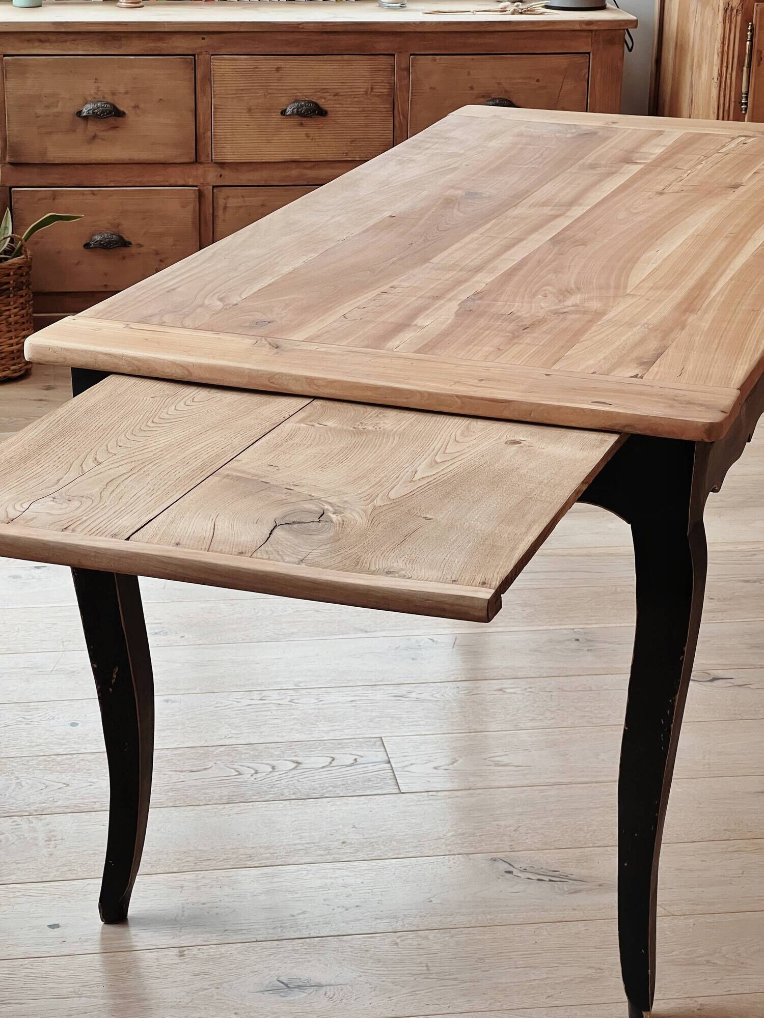 Antique Louis XV table from the 19th century – seats 8-10 people.