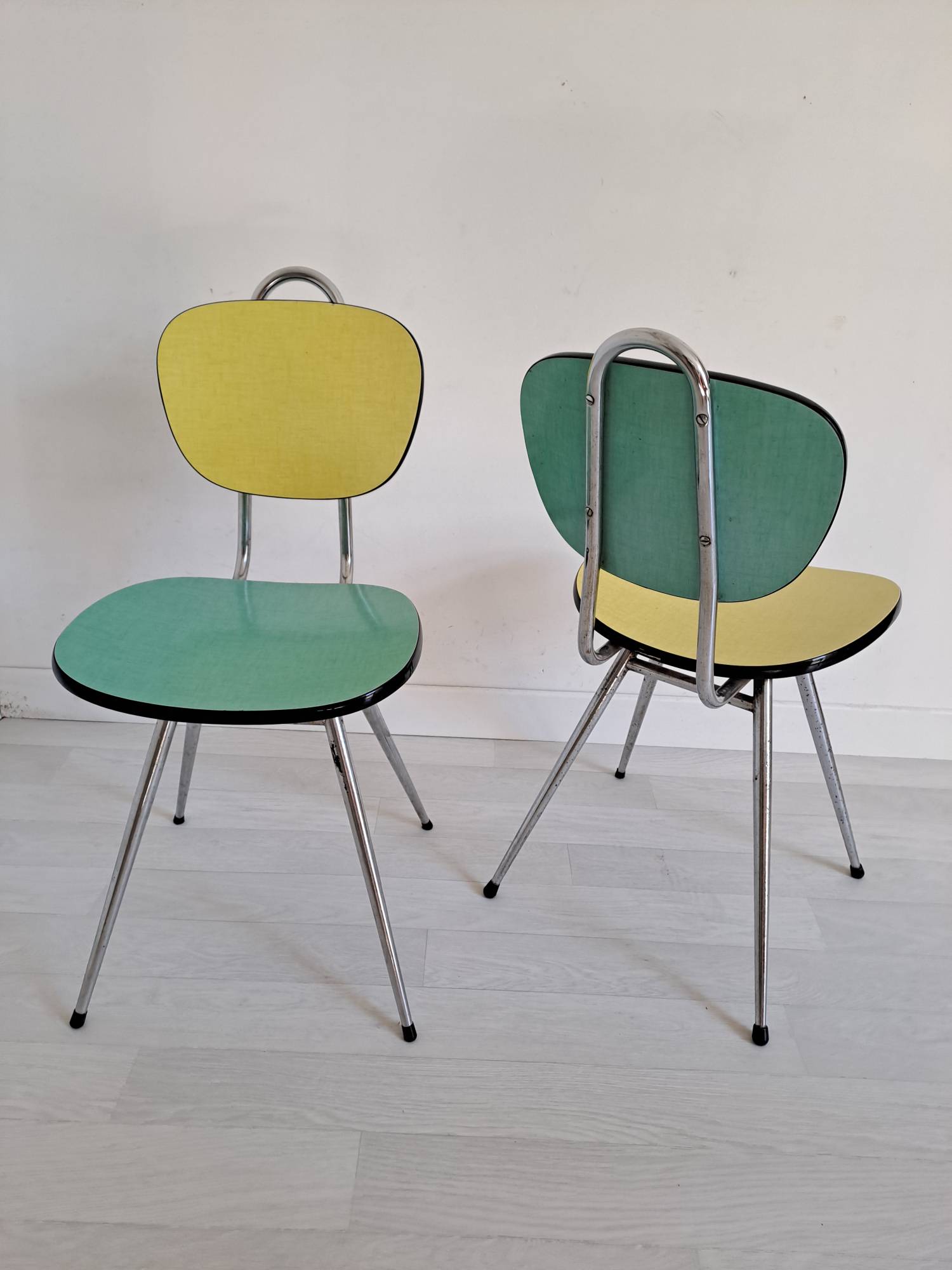 4 formica chairs