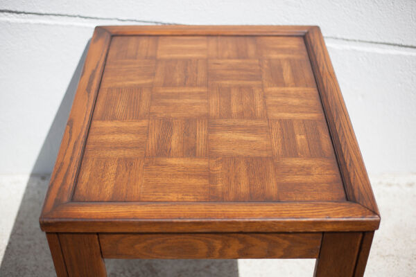 Table basse bois dessus parquet