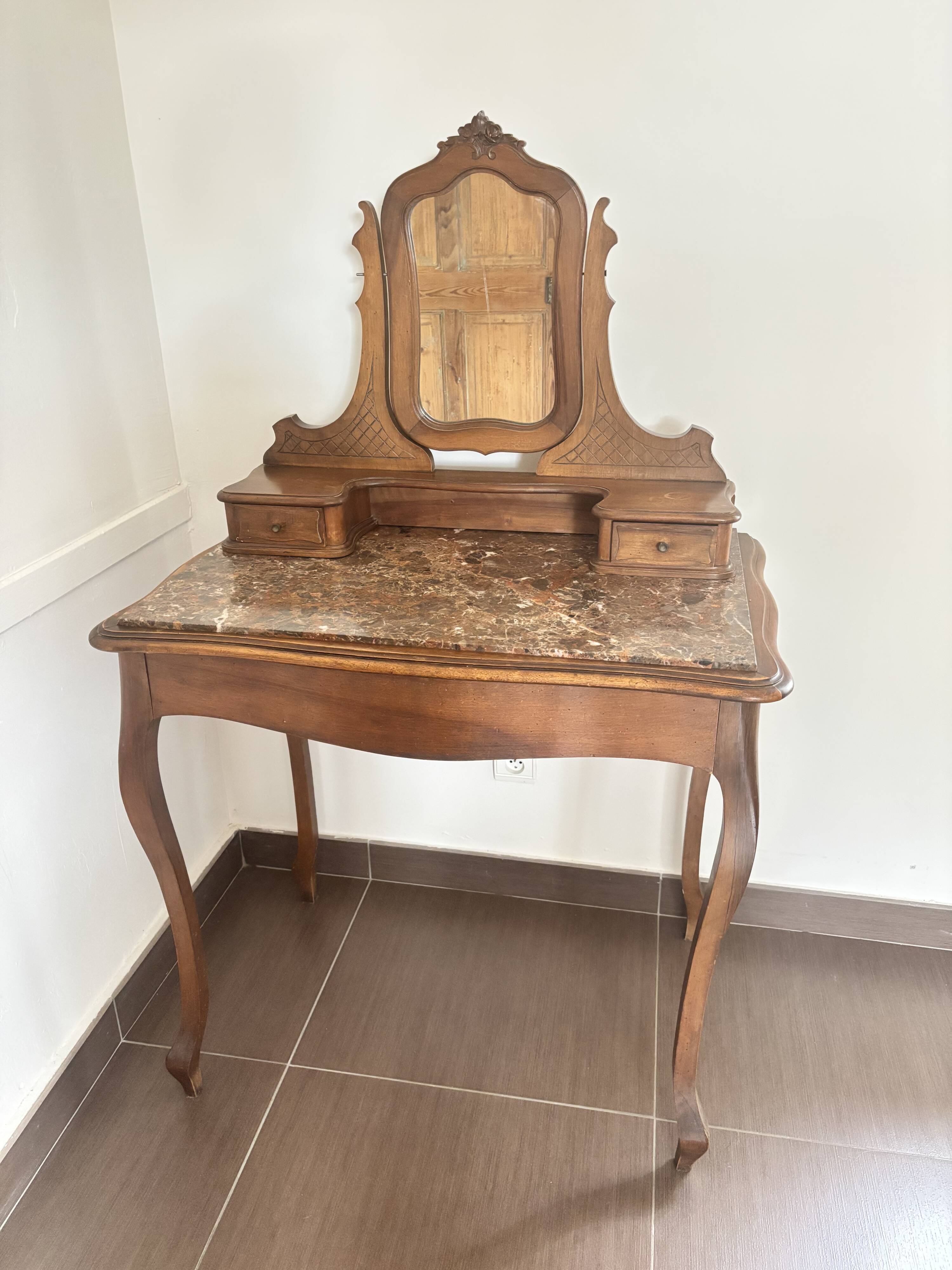 Belle Epoque dressing table