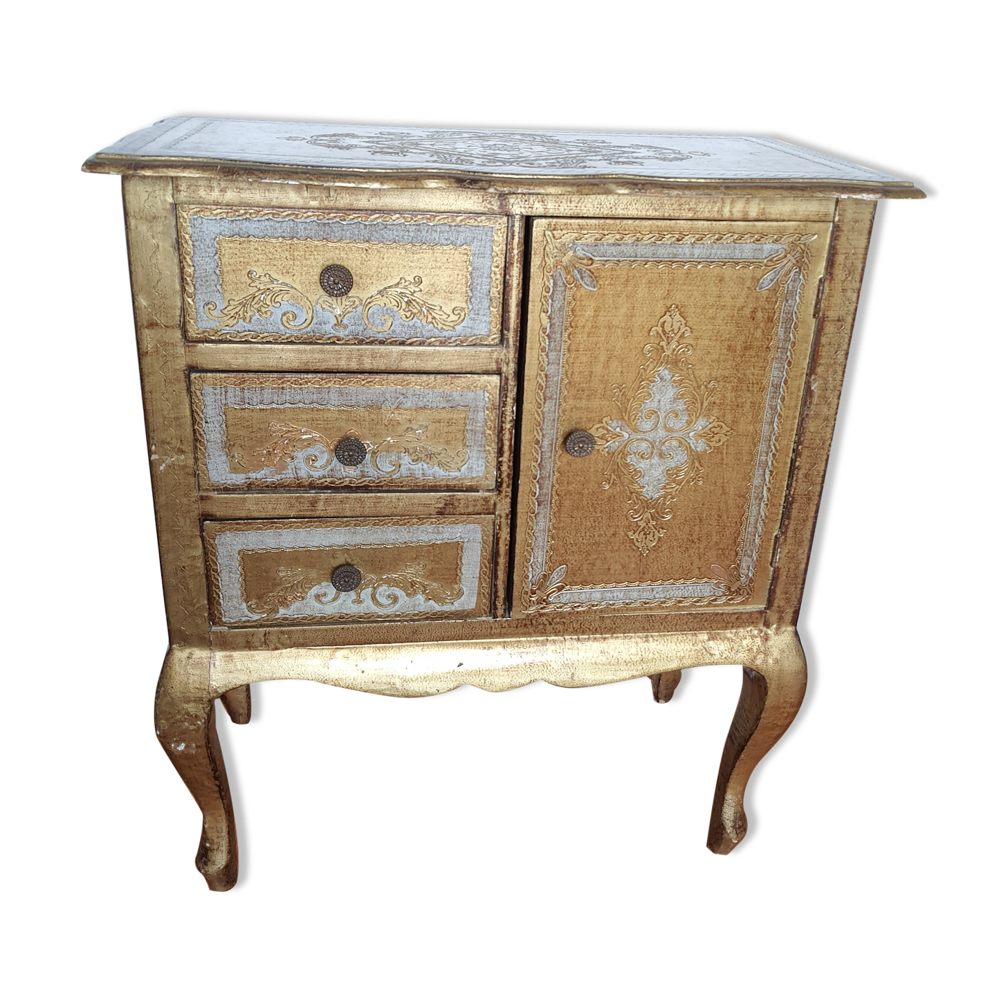 Florentine chest of drawers