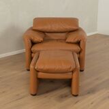 675 Maralunga Armchair & Ottoman, Vico Magistretti, Cassina