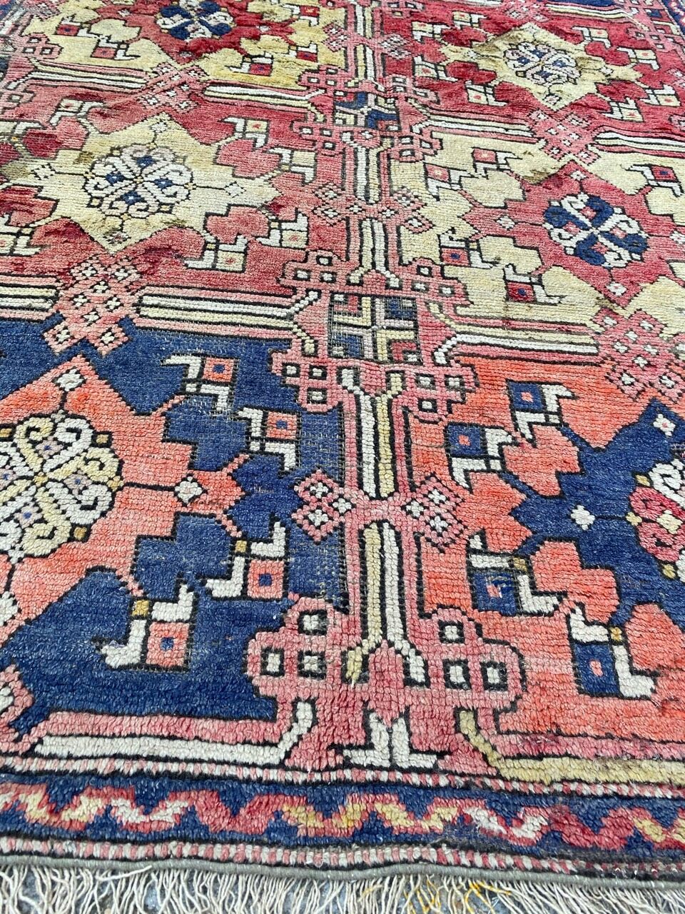 Ancient Turkish carpet Smyrne 130x197 cm