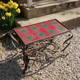 Art Deco coffee table in wrought iron and ceramic