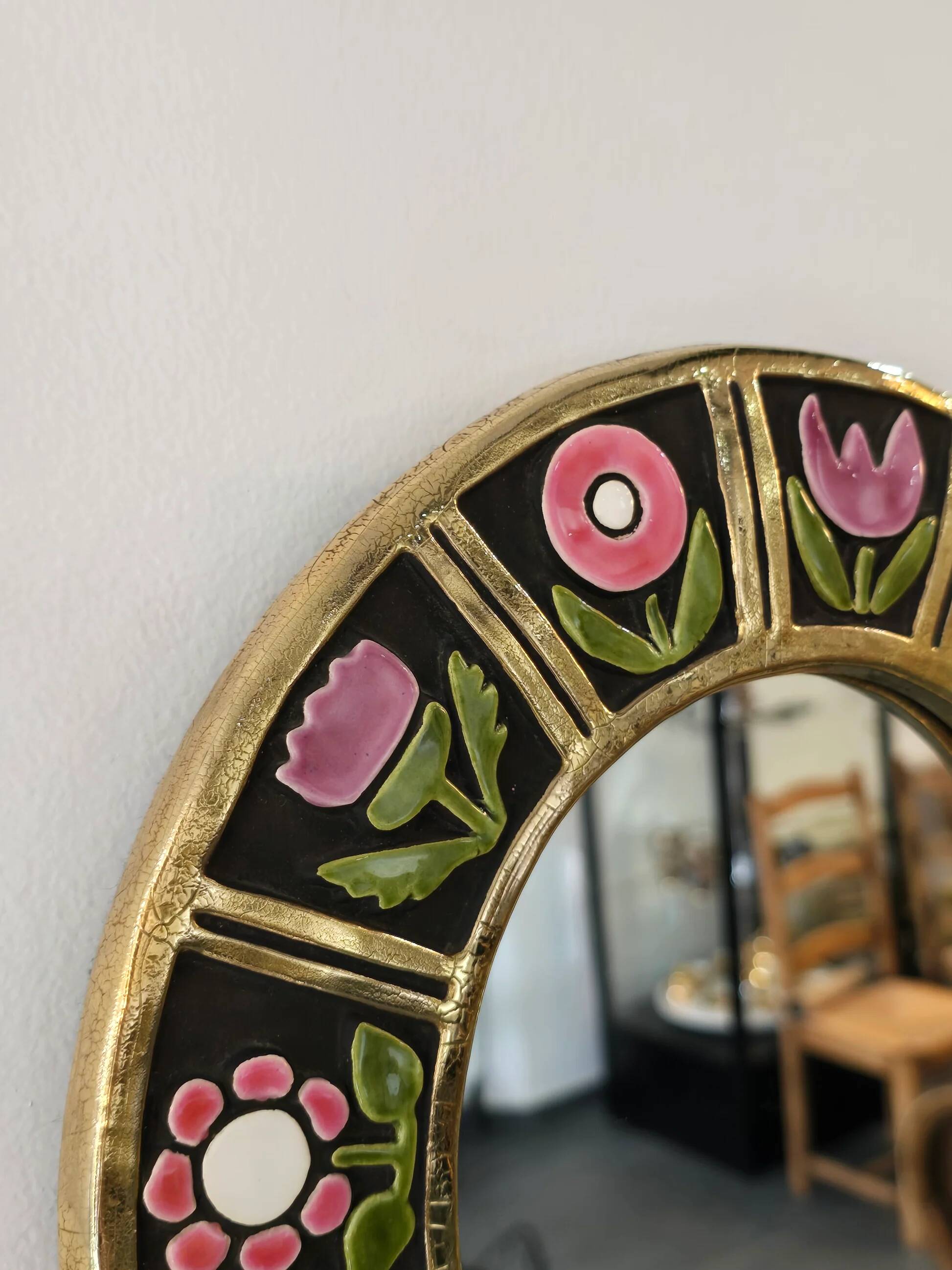 Mithé Espelt - glazed ceramic mirror. Floral decoration, 1960s.