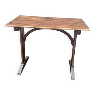 Bistro table
