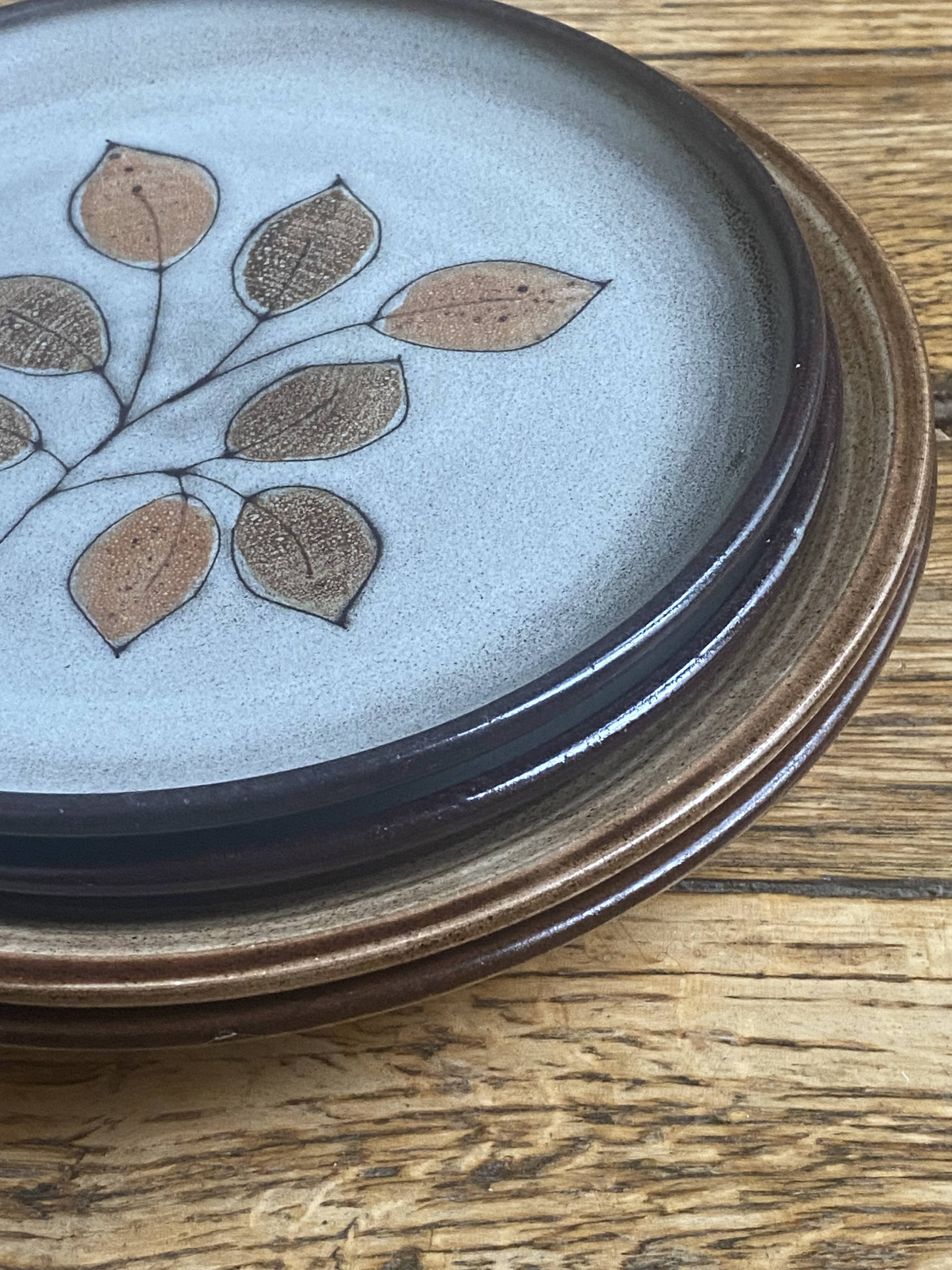 4 flower plates from Salins and Niderviller from the 1970s.