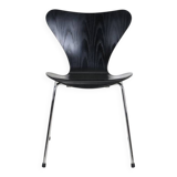 Black "3107" / "Series 7" chair by Arne Jacobsen for Fritz Hansen / Danish mid-century modern design
