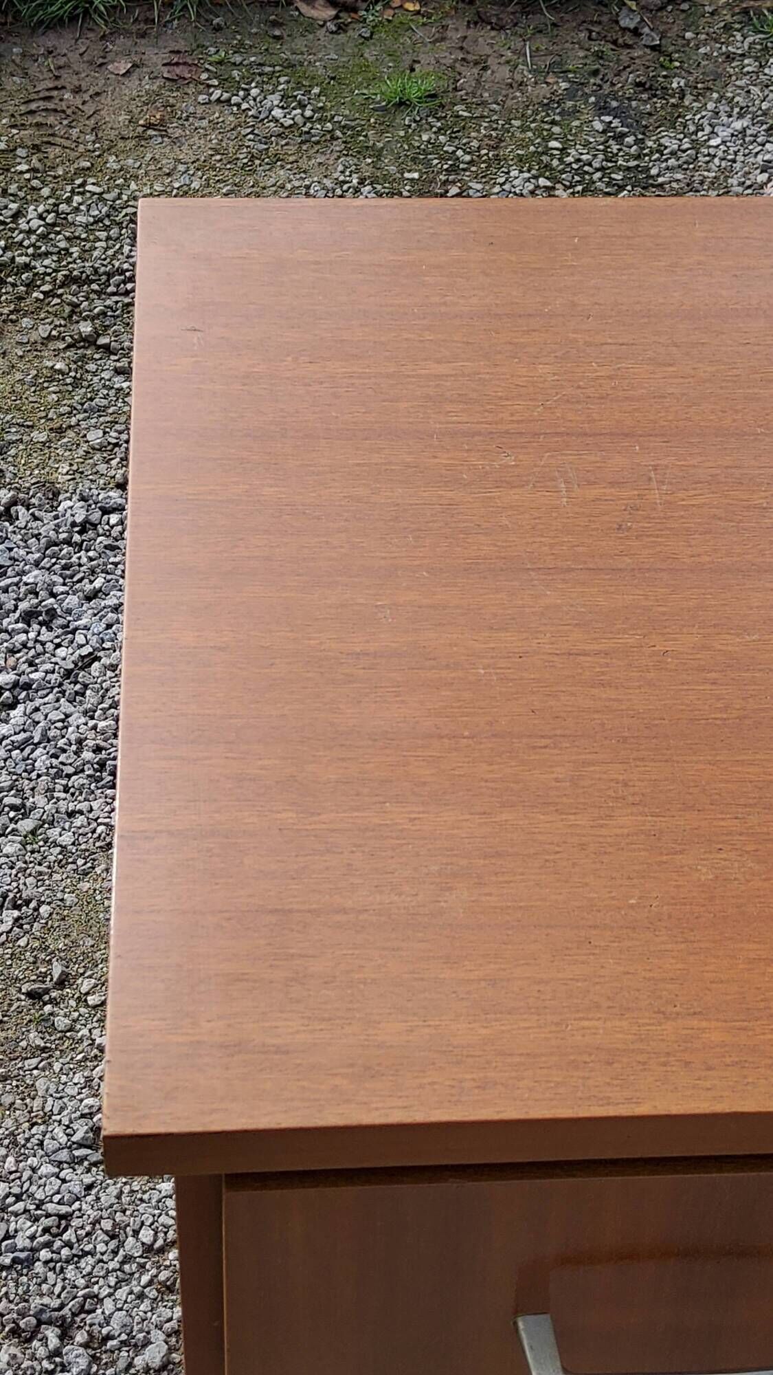 Vintage chest of drawers from the 50s/60s in golden mahogany 4 drawers feet bobbin