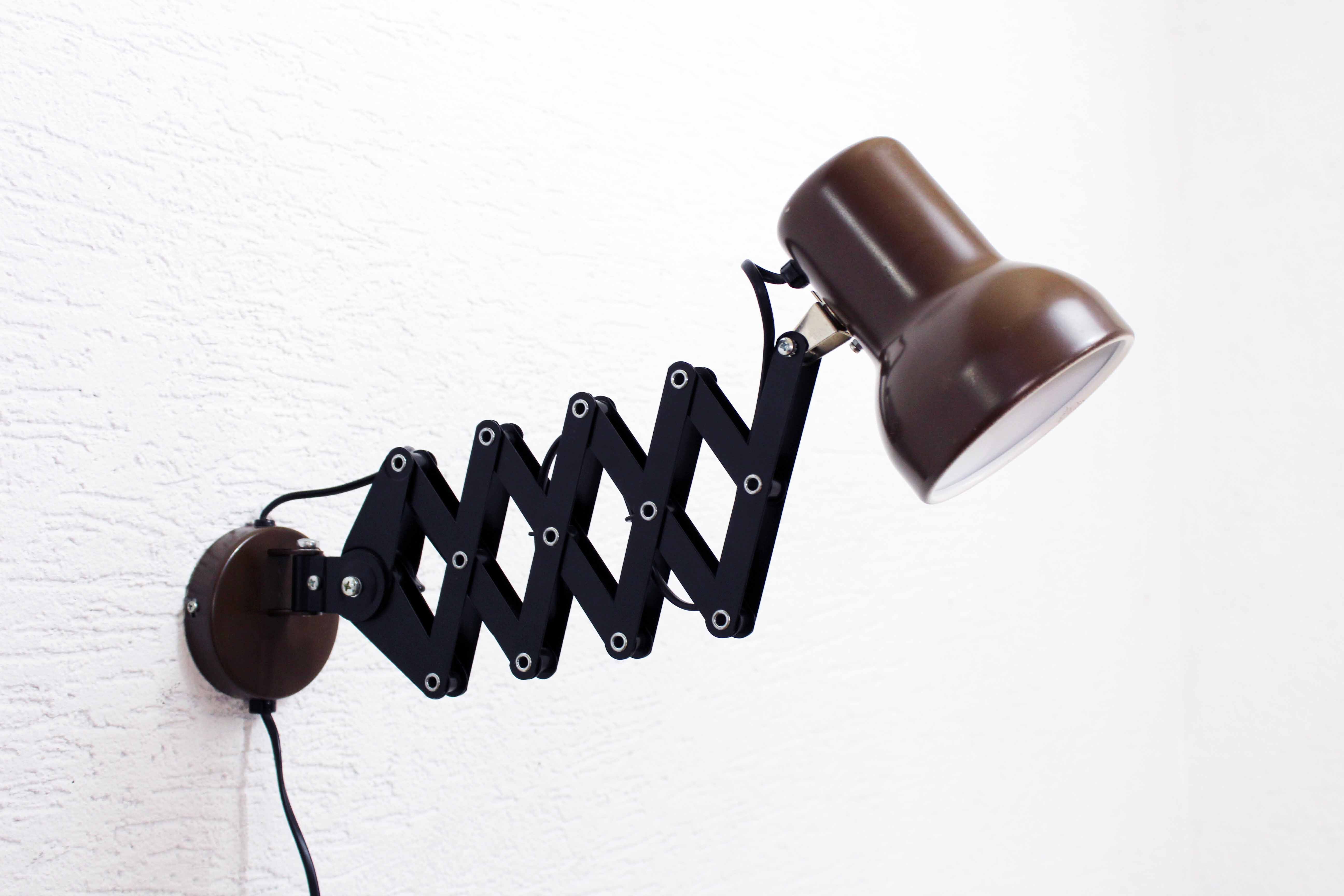 Vintage scissors wall lamp