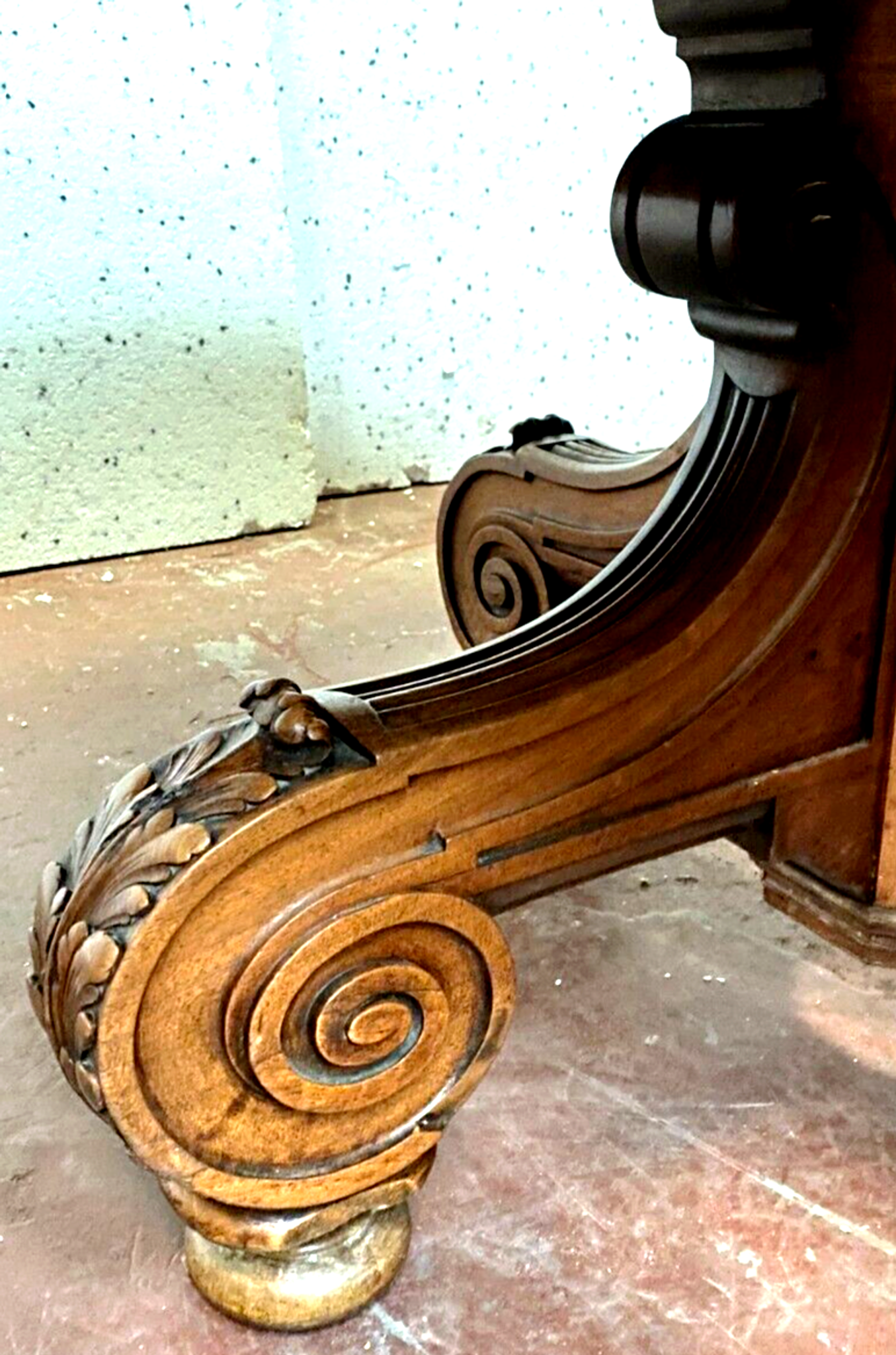 Table Napoleon III has central base in solid walnut nineteenth century
