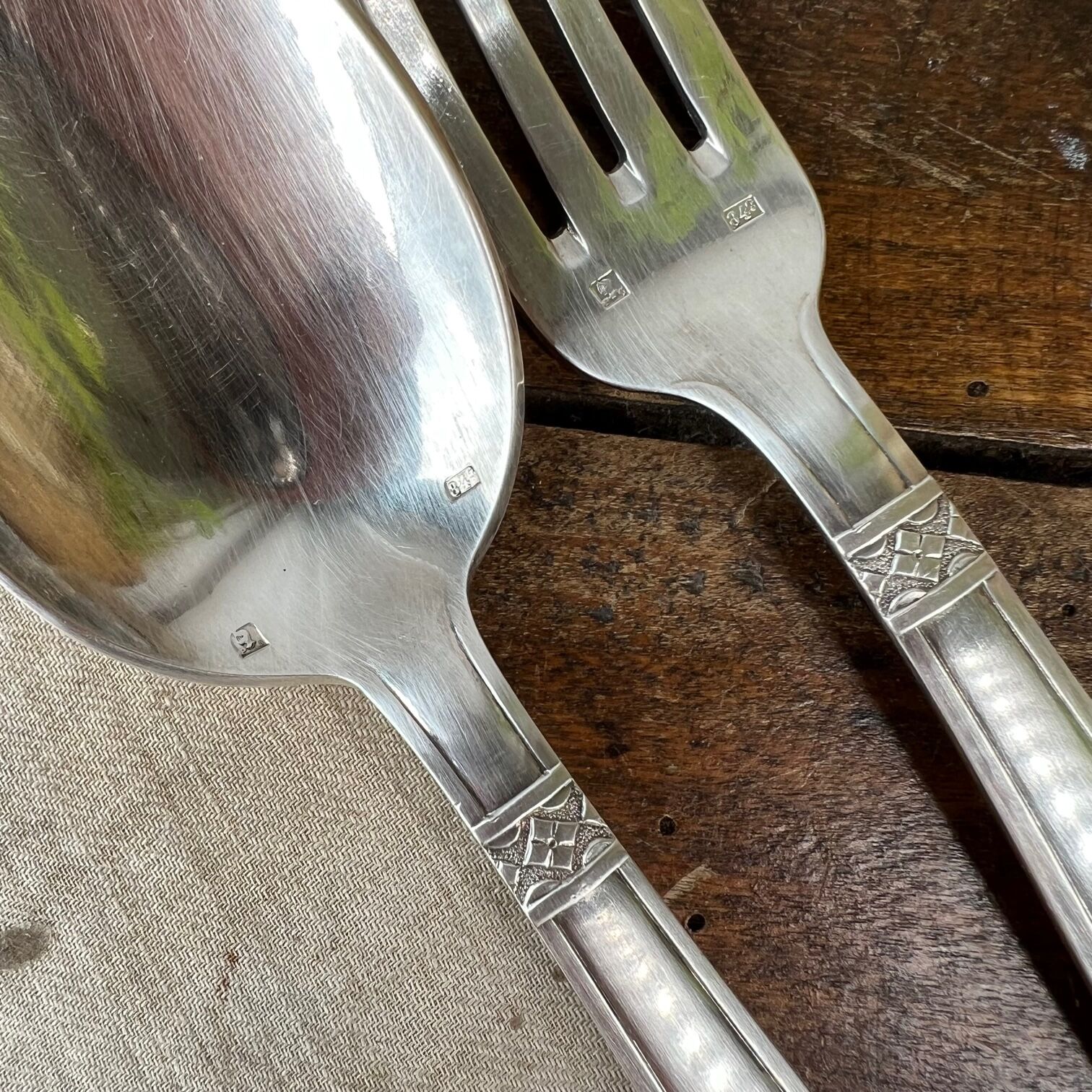 Antique silvered metal cutlery 84 g