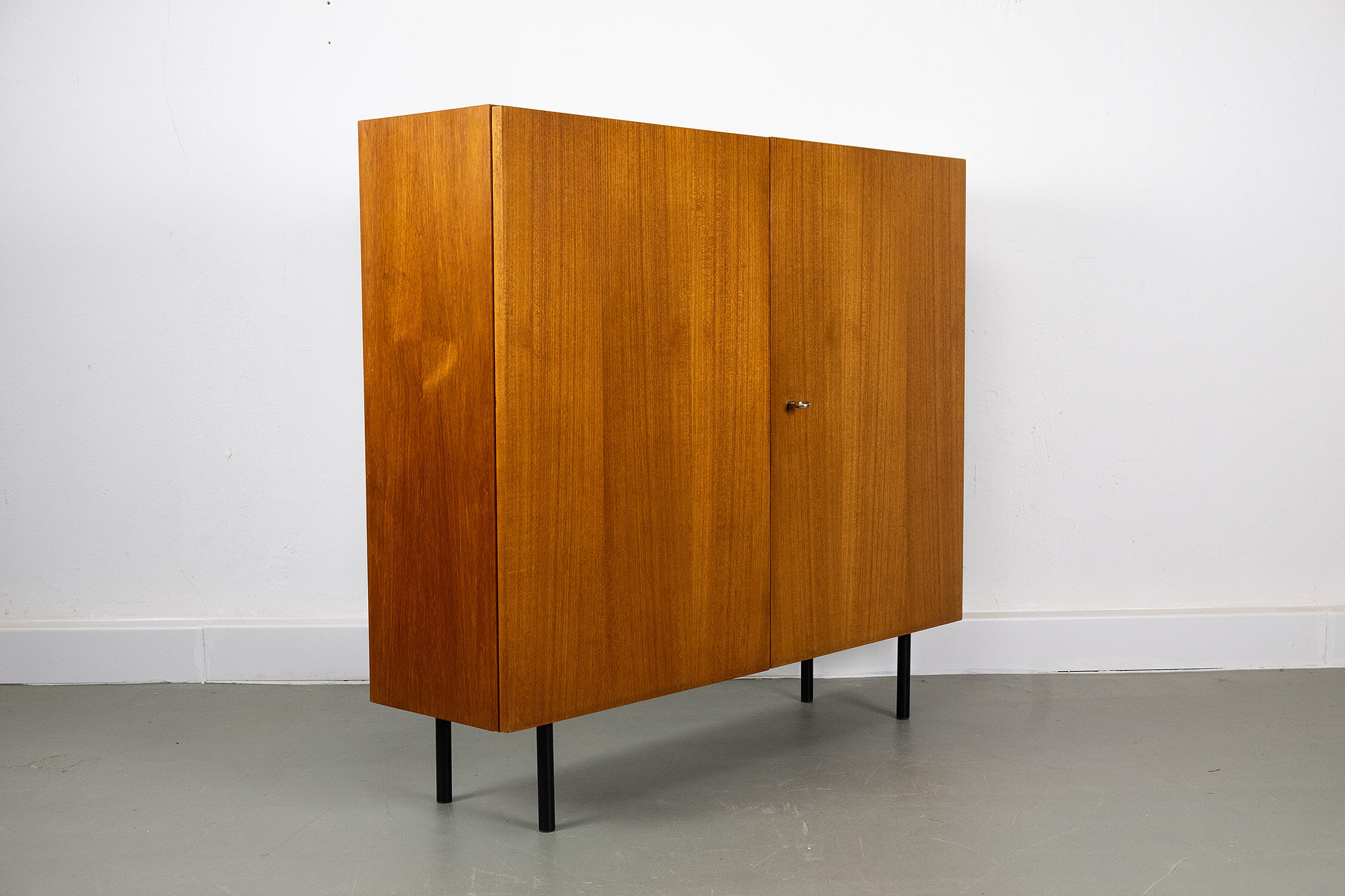 Minimalistic Teak Sideboard from Oldenburger Möbelwerkstätten / Idee Möbel, 1960s
