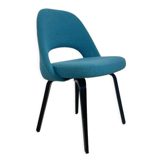 Conference chair by Eero saarinen for Knoll, 2000