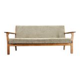 Canapé 3 places par Hans J. Wegner pour Getama, Danemark, années 1960