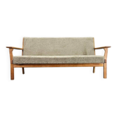 Canapé 3 places par Hans J. Wegner pour Getama, Danemark, années 1960