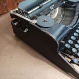 Typewriter old olympia simplex 30s