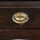 Table d'appoint/commode anglaise ancienne du XVIIIe siècle en chêne