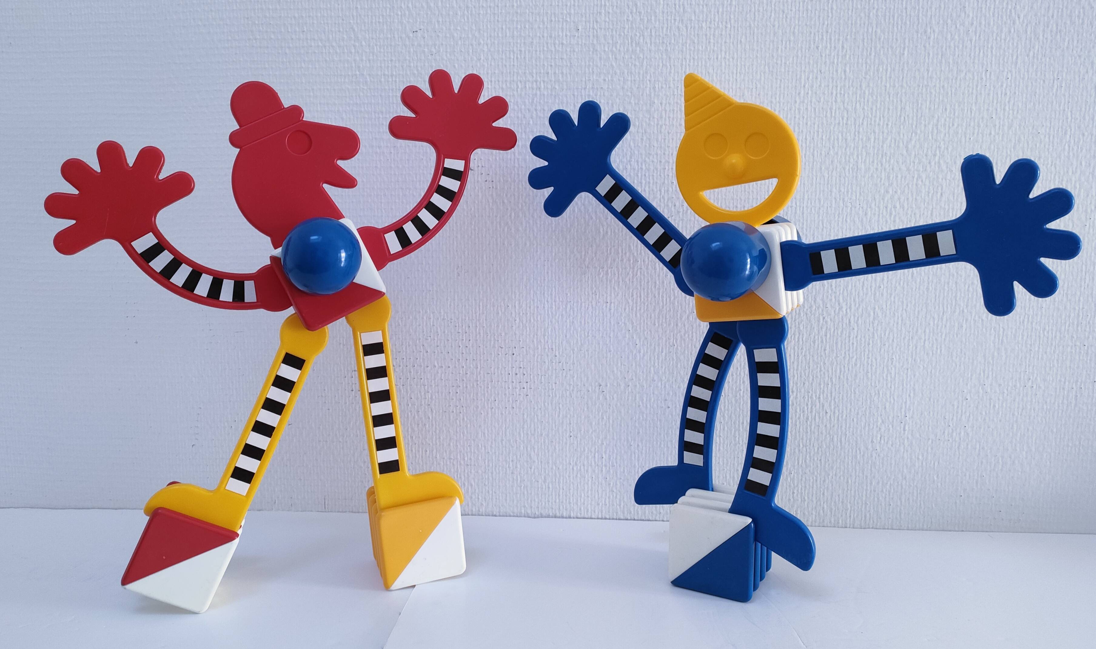 90s design construction game