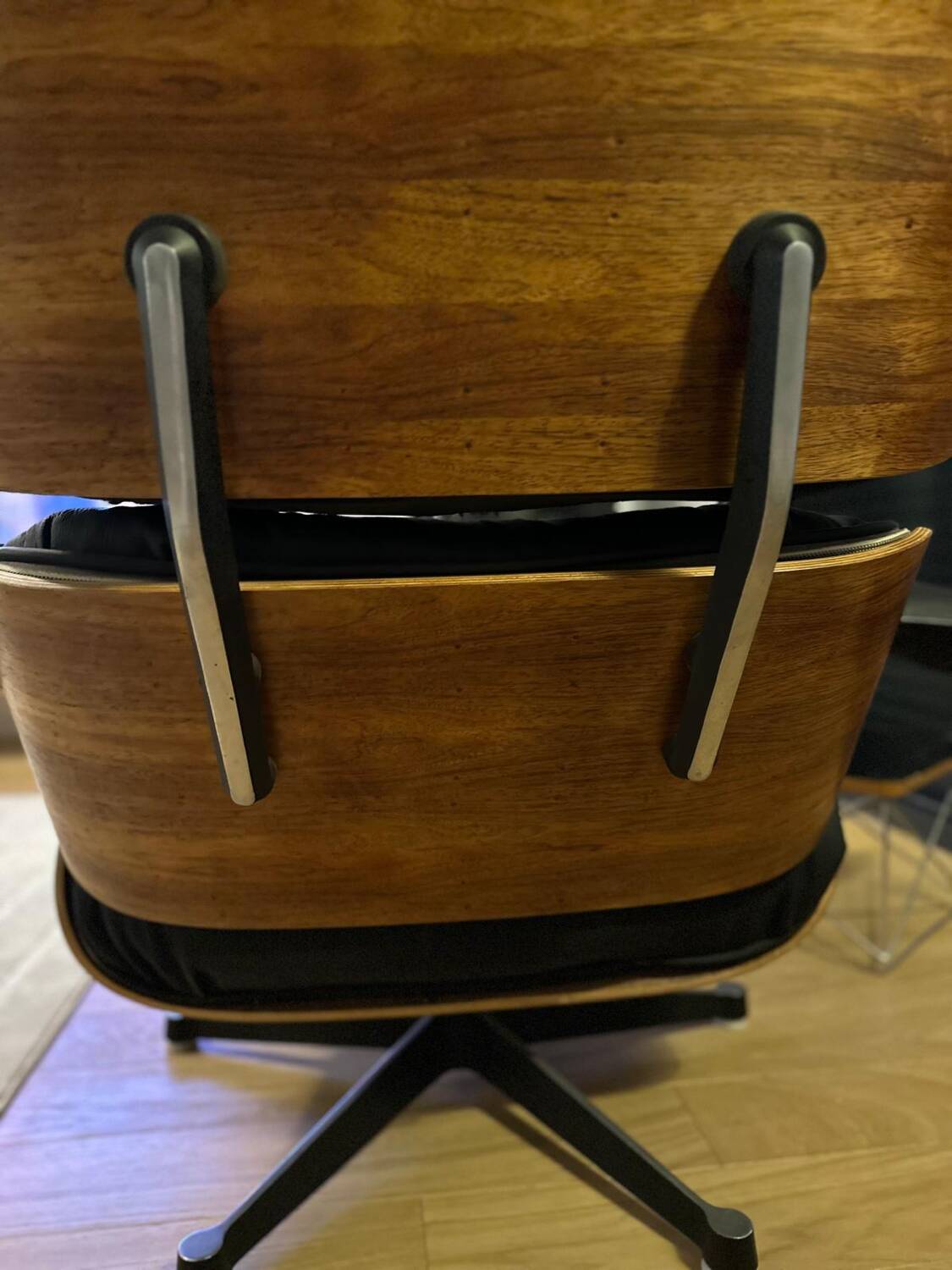 Lounge chair Eames international furniture