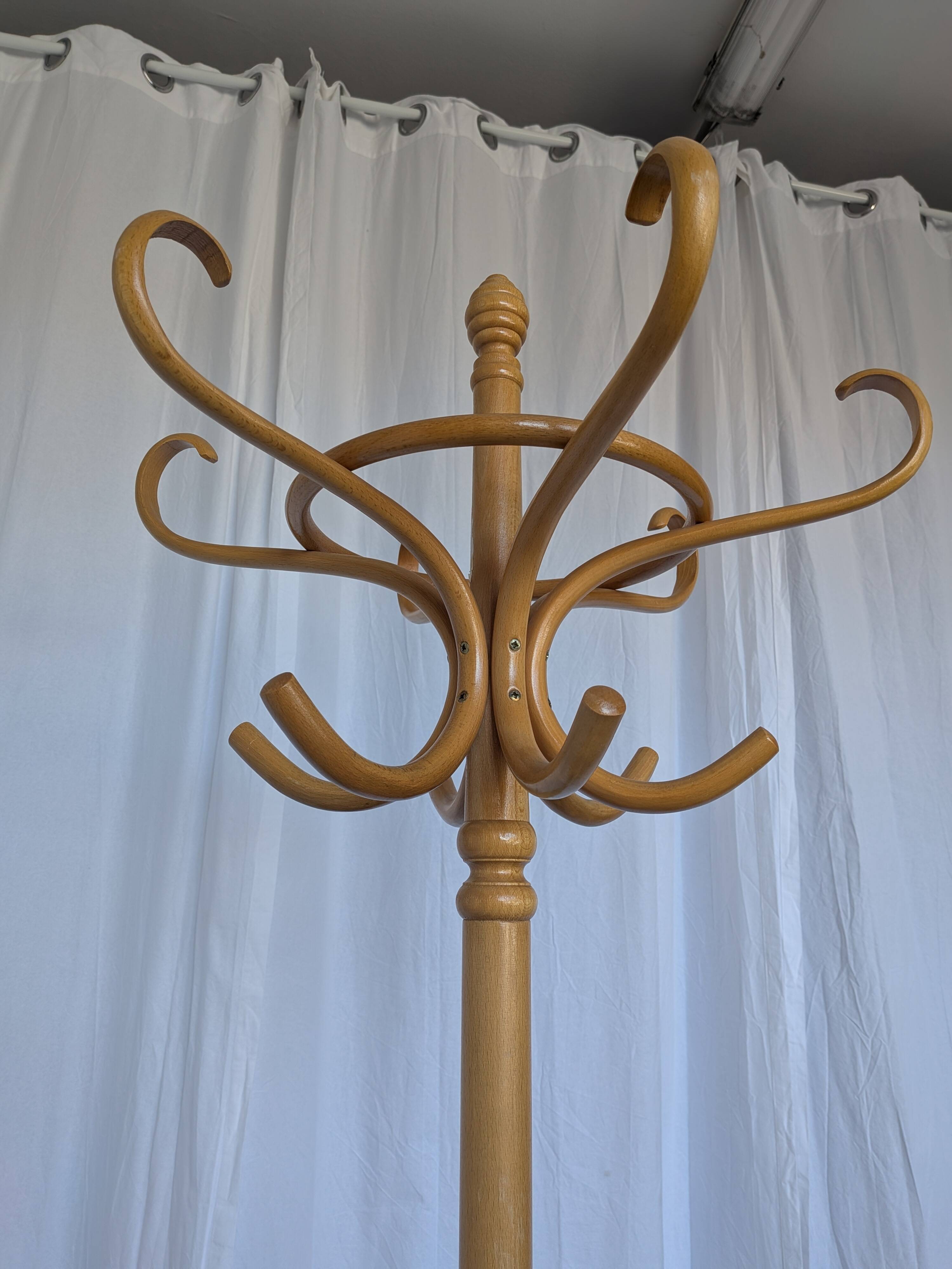 Porte-manteau en bois cintré vintage dans le style Thonet, porte-manteau des années 50