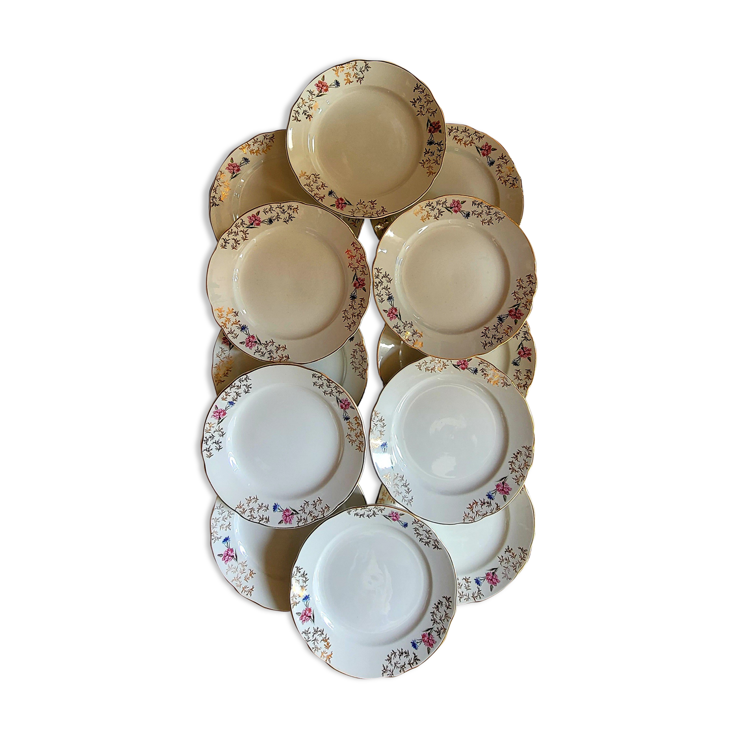 Vintage flat plates decorated with Sarreguemines flowers