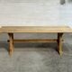 Table de style monastère