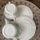 Ensemble de 2 bols à bouillon et soucoupes verts ironstone England
