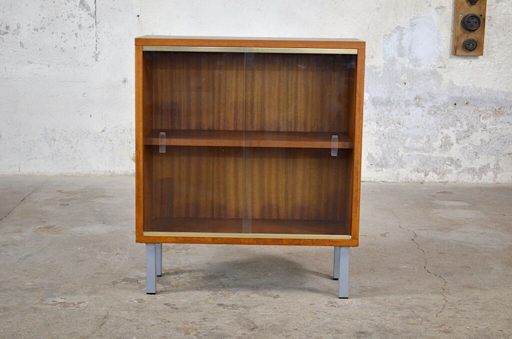 Vintage showcase Irene mahogany 1960