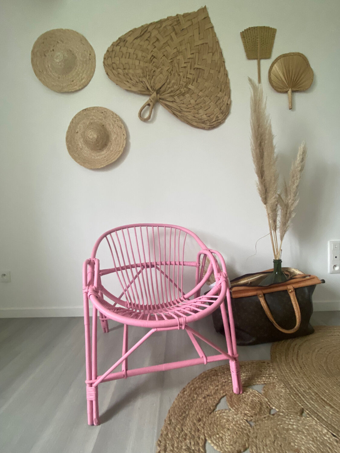 Adult rattan armchair