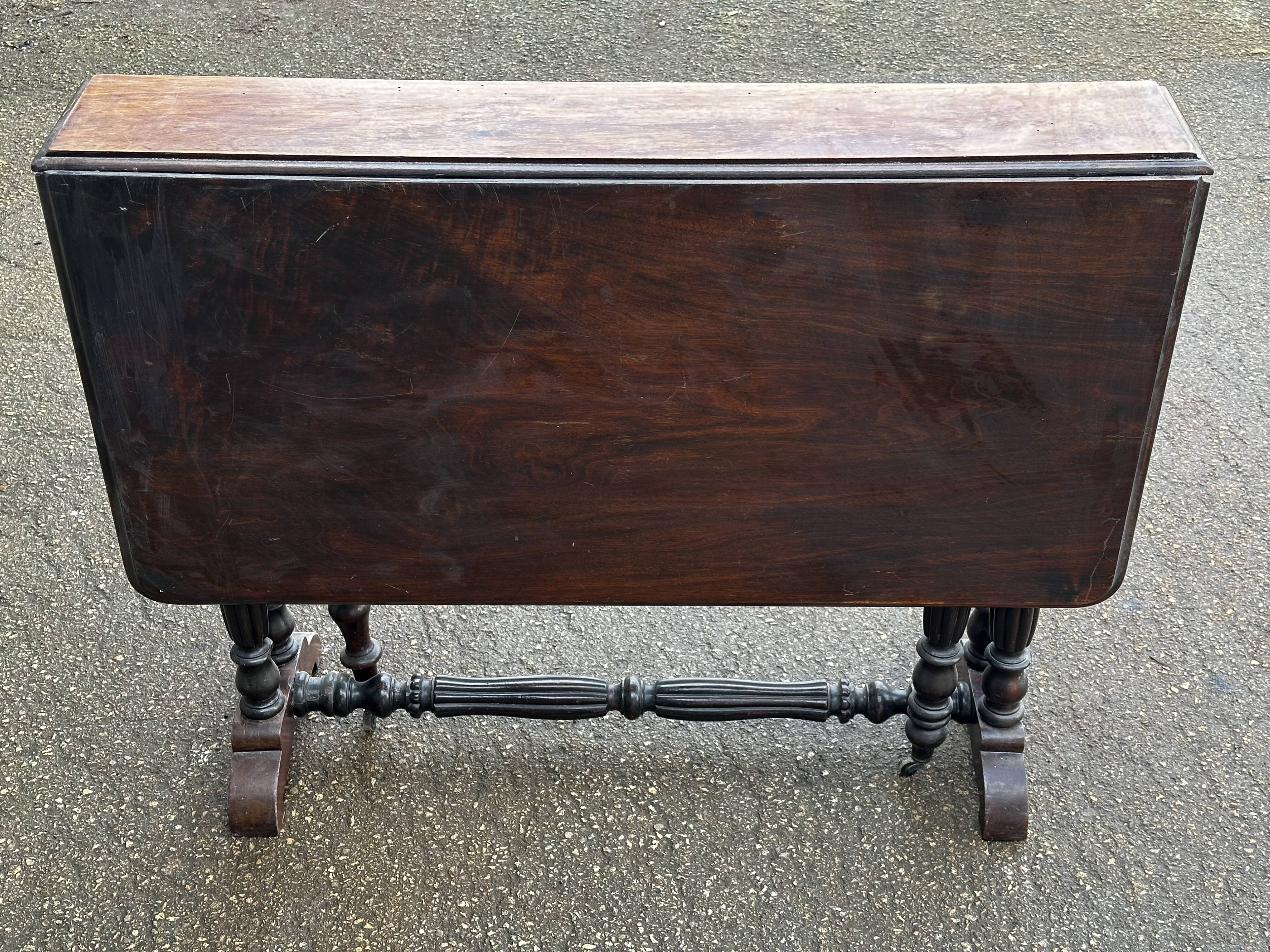 Victorian Mahogany Gate-Leg (folding) Table