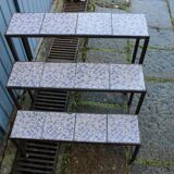 Outdoor flower shelf