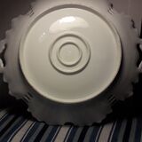 Porcelain dish decorated with handles