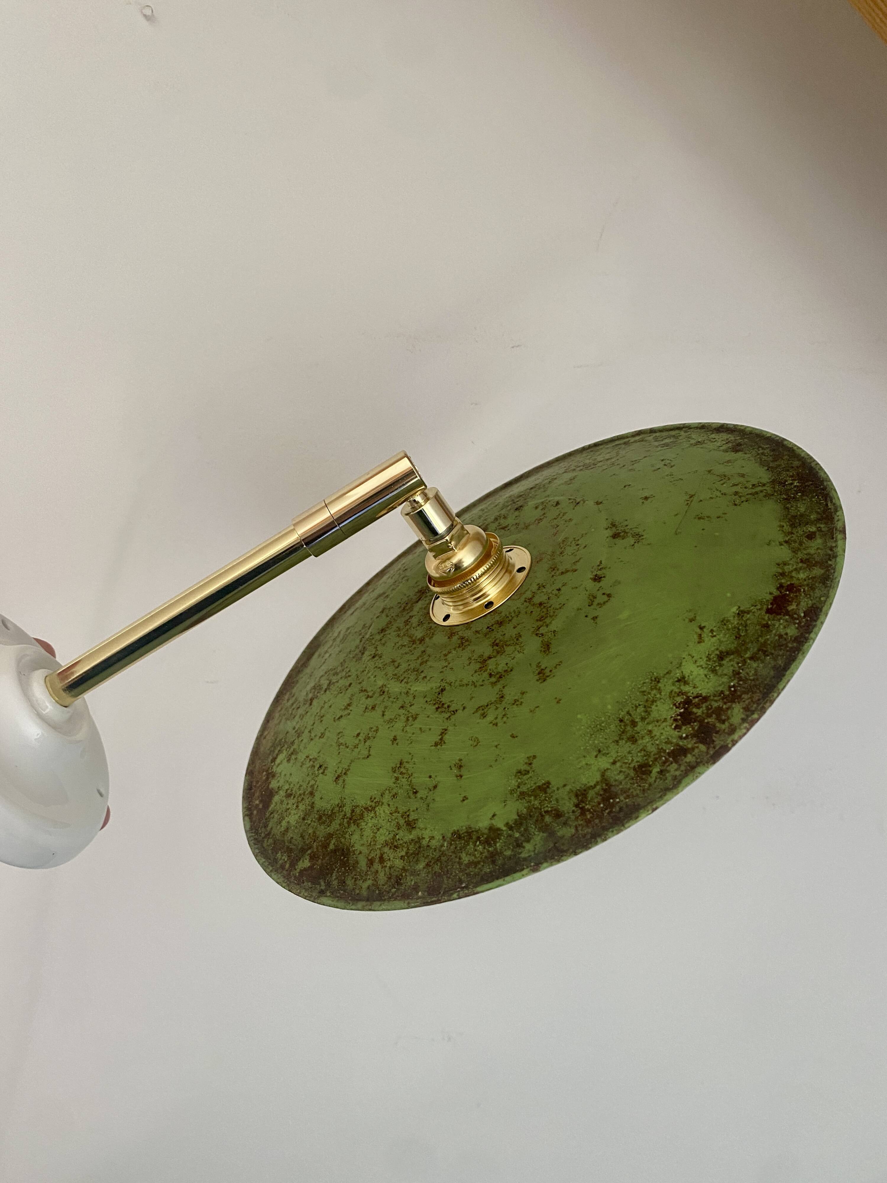 Vintage green enamelled sheet metal wall lamp shade - 2 -