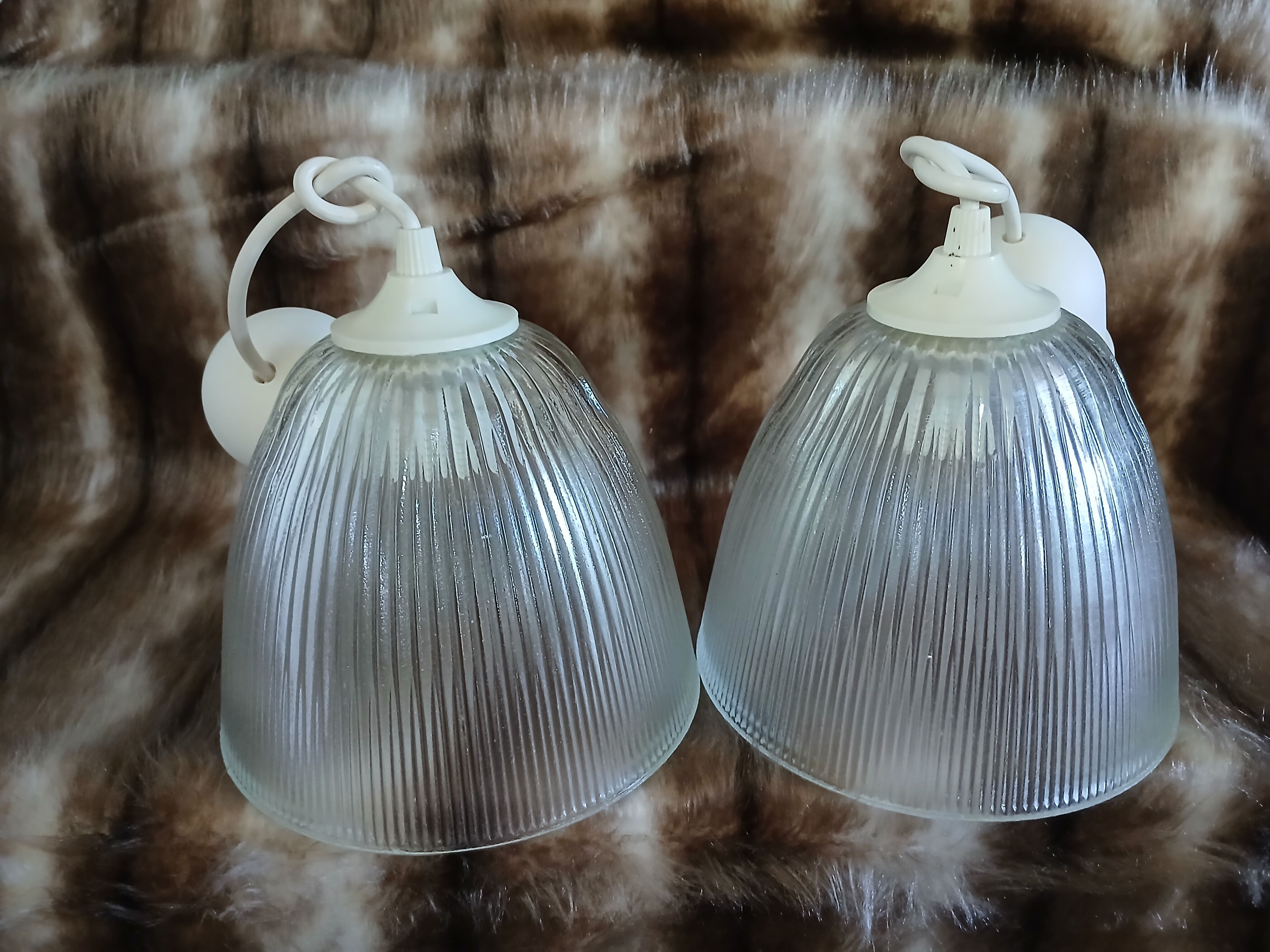 2 antique glass pendants