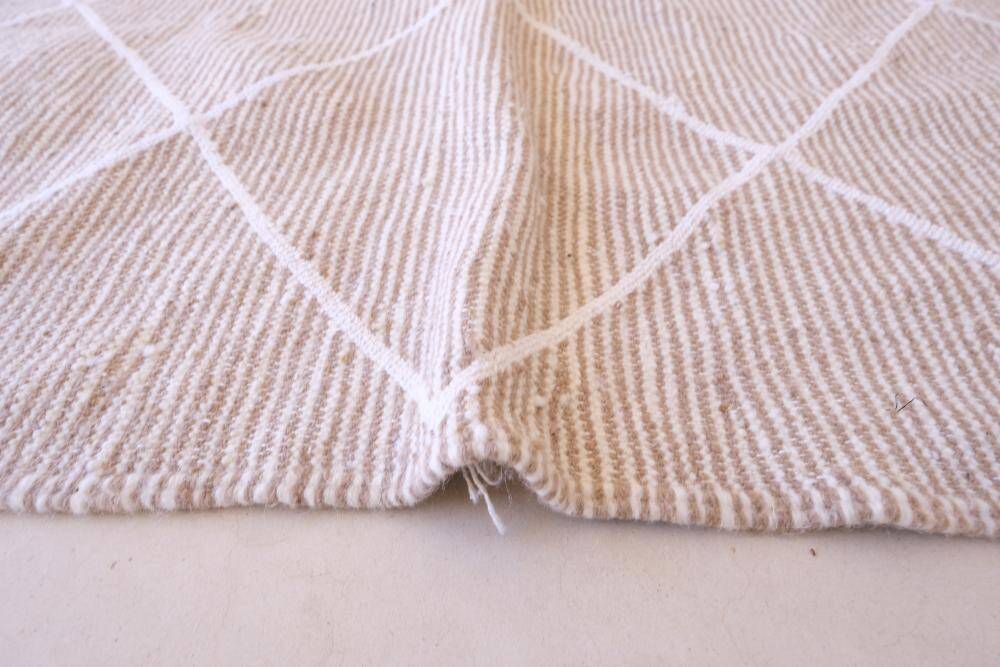 Beige Kilim Zanafi Rug - 259 x 142 cm