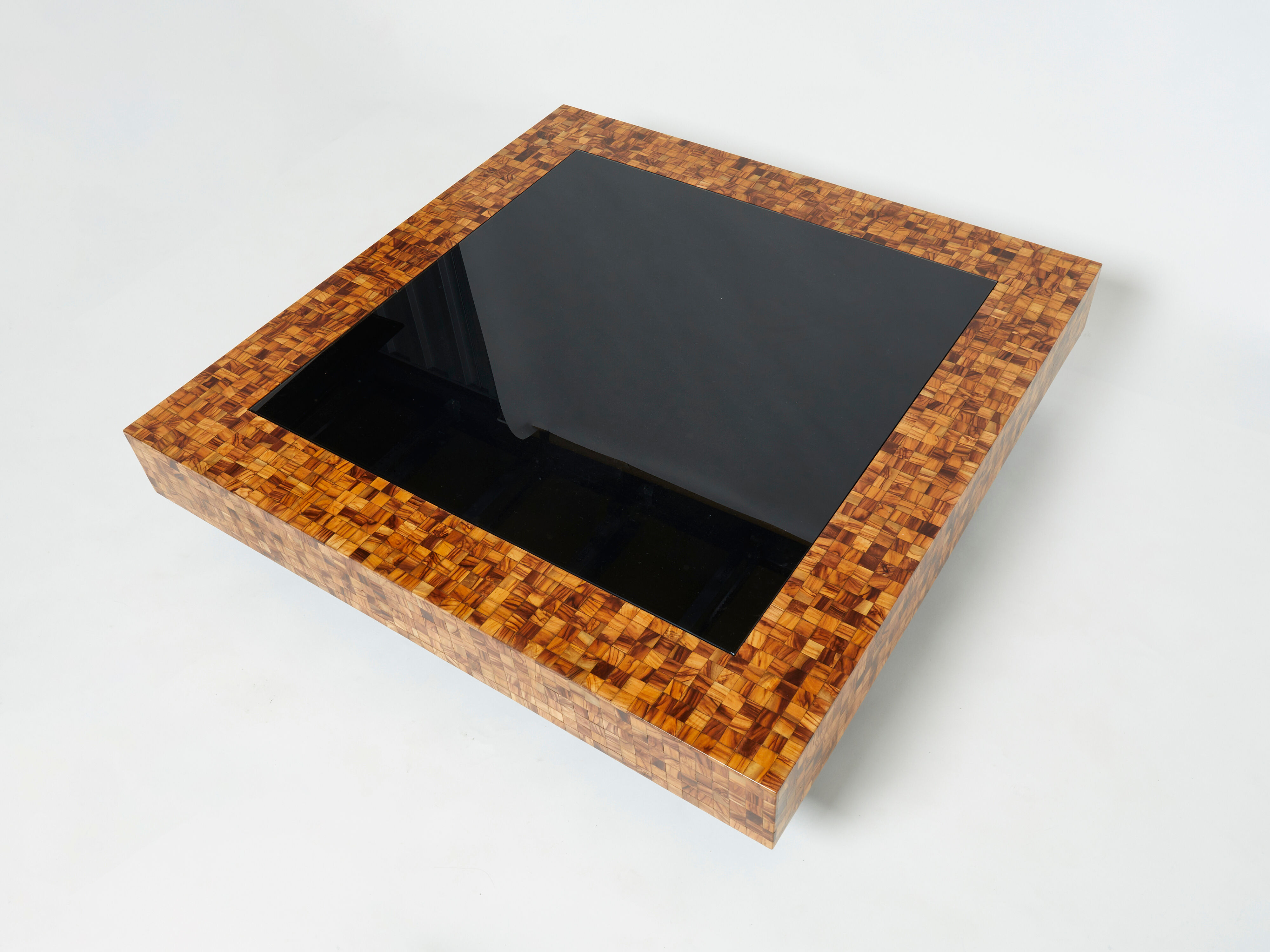 Table basse marqueterie de bois d’olivier par Sandro Petti 1970