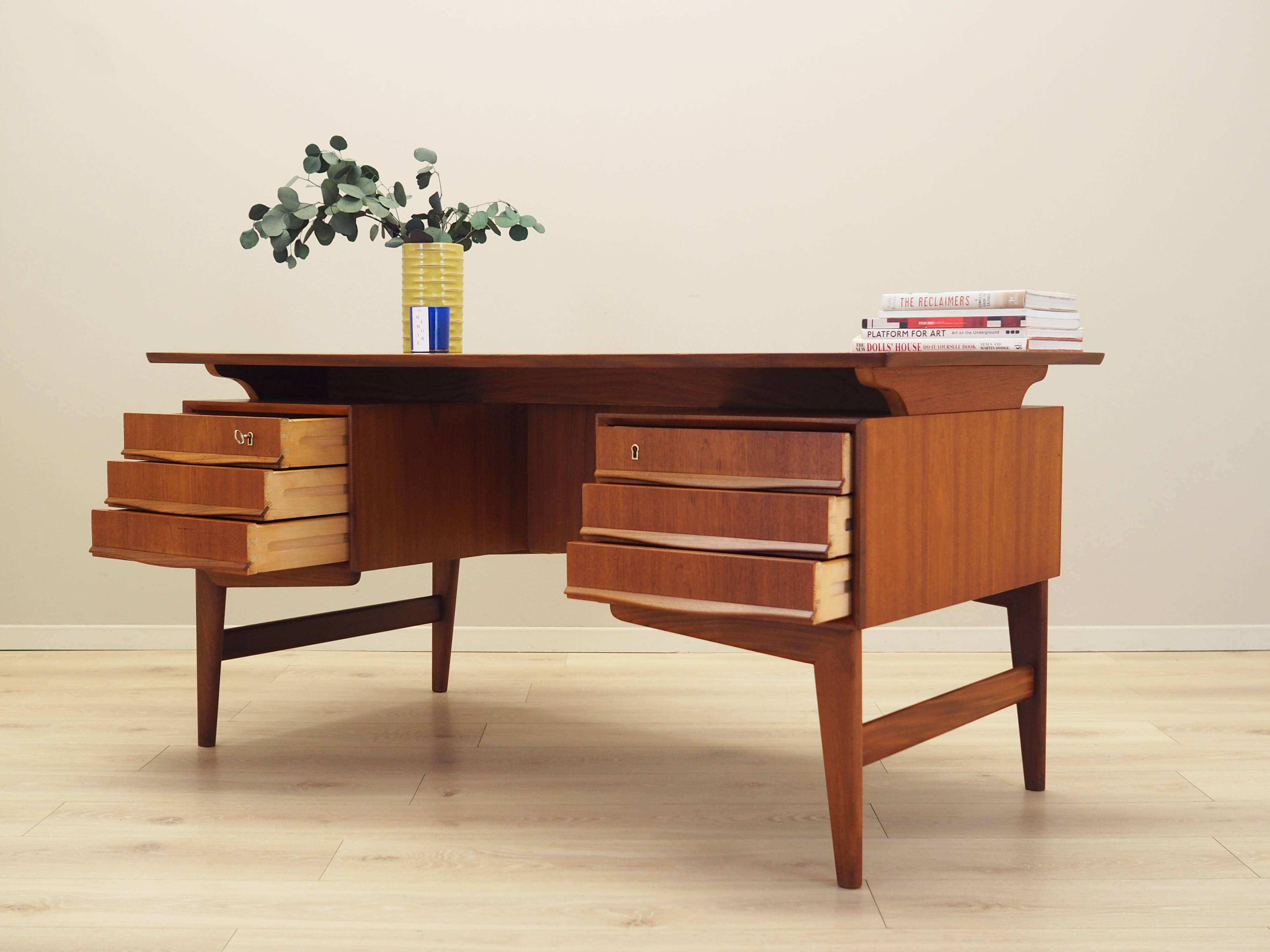 Teak desk, Danish design, 1970s, production: Denmark