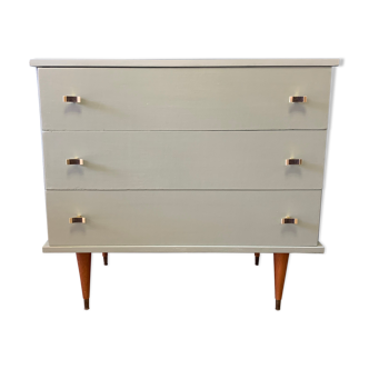 Vintage dresser