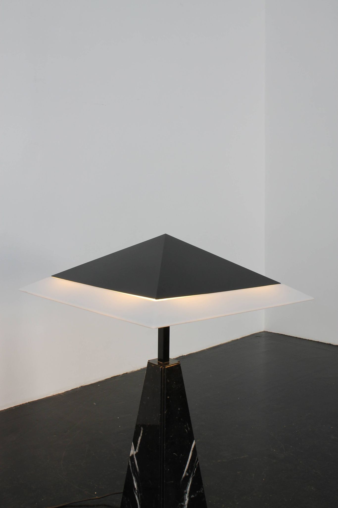 “Abat Jour” lamp by Cini Boeri / Arteluce