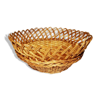 Vintage round wicker basket