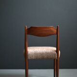 Chaises danoises du milieu du siècle