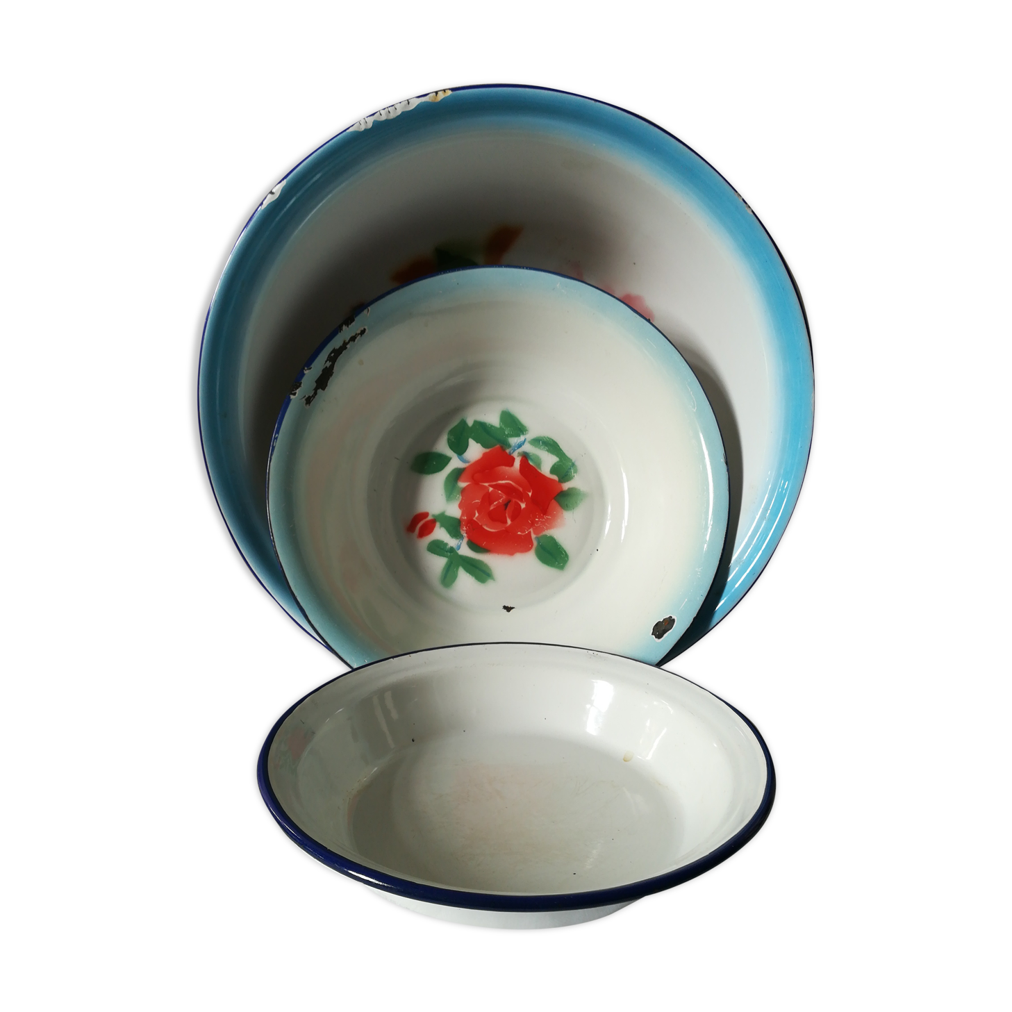 Set of 3 enameled sheet metal dishes